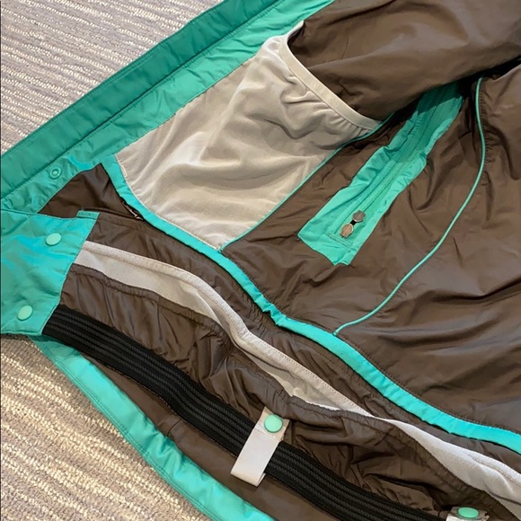 Patagonia Ski Jacket - Picture 5 of 5